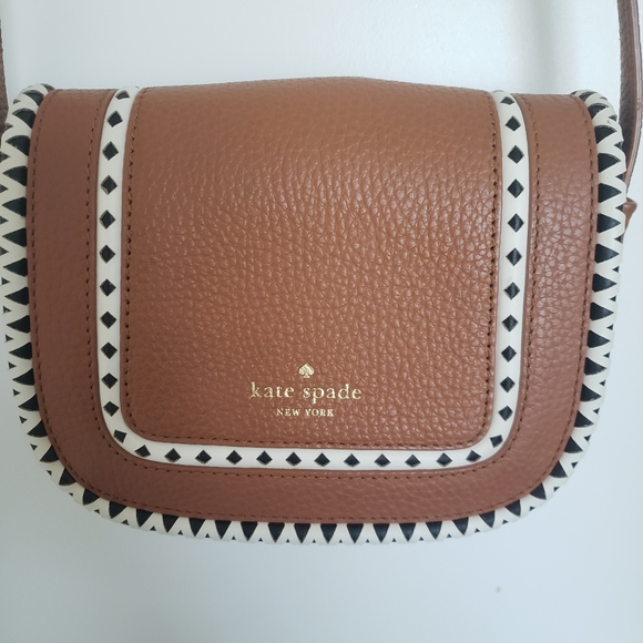 kate spade Handbags - Kate spade crossbody